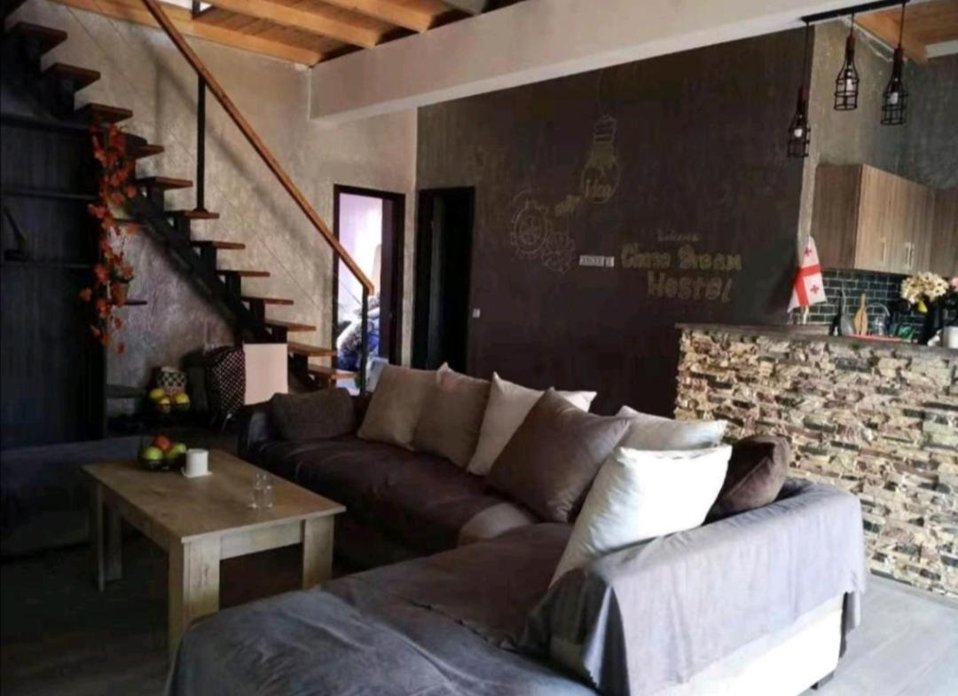 Chase Dream Hostel追梦空间 Batumi Exteriör bild