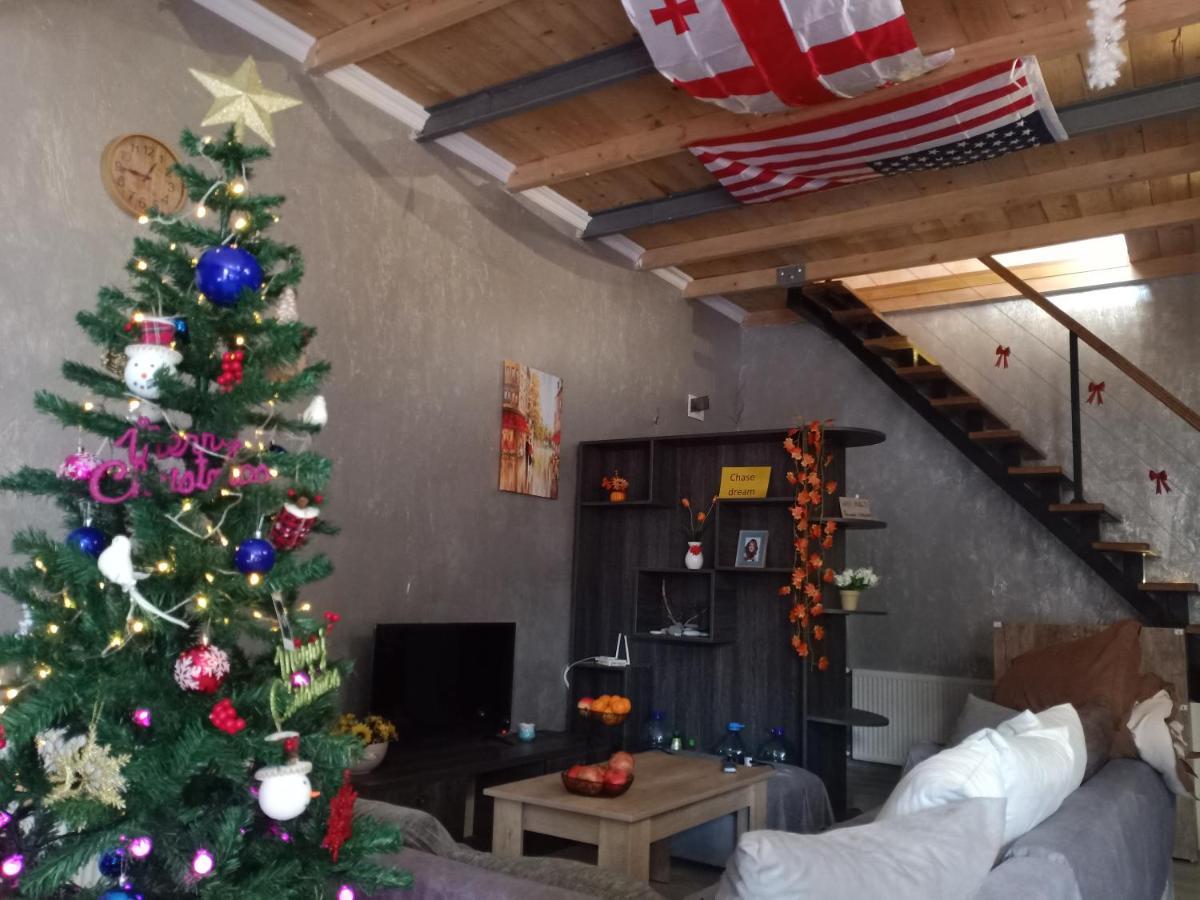Chase Dream Hostel追梦空间 Batumi Exteriör bild